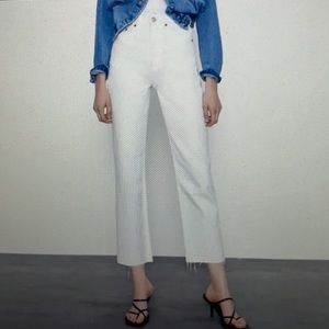 Zara top quality white jeans with raw hem